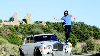 Rao bán “kiệt tác” xe độ chuyên off-road Trolls-Royce