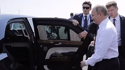 "Quái thú" đưa Tổng thống Putin đi gặp ông Trump "khủng" cỡ nào?