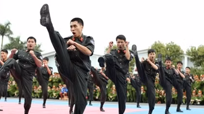 “Xây dựng phong cách người CAND bản lĩnh, nhân văn, vì nhân dân phục vụ”