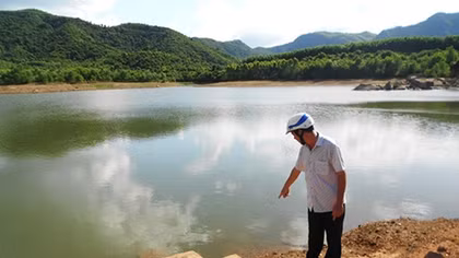 Hồ chứa nước xuống cấp, tiềm ẩn nguy cơ vỡ đập