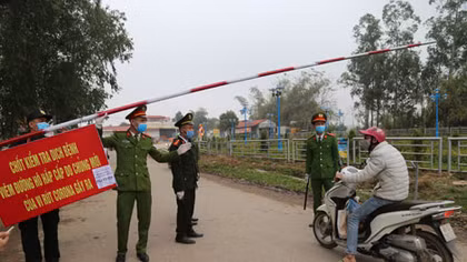 21 ngày bám trụ ở Sơn Lôi