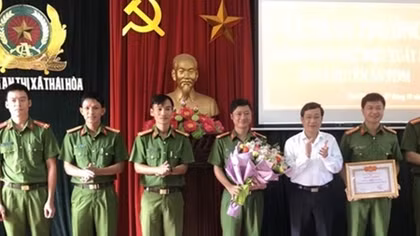 Khen thưởng ban chuyên án bắt lượng lớn ma túy