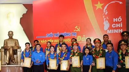 Những tấm gương tiêu biểu làm theo lời Bác