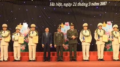 Tuyên dương 10 gương mặt Công an Thủ đô