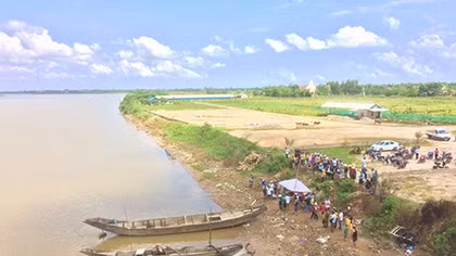 Tìm thấy thi thể người cha trong vụ vợ chồng trẻ ôm con nhỏ nhảy cầu tự vẫn