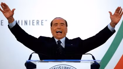 Italy: Kế hoạch tái xuất của ông Silvio Berlusconi