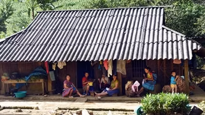 Vui Tết Độc lập ở Lóng Luông sau "cơn bão lửa"
