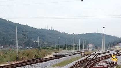 Dự án đường sắt Yên Viên-Phả Lại-Hạ Long-Cái Lân: Thiết bị trăm tỷ đắp chiếu