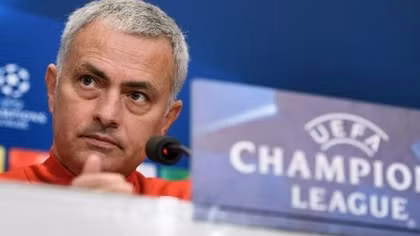 Ống nhòm sân cỏ: Manchester United thua đau chủ nhà Basel