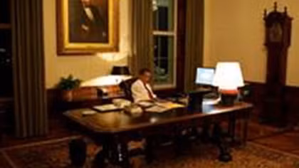 “Anh chàng sống về đêm” Barack Obama