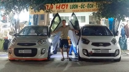 Tay chơi xe độ cửa cắt kéo Lamborghini cho… Kia Morning
