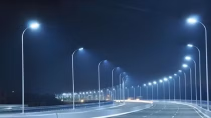 Triển khai thí điểm thay thế hệ thống chiếu sáng công cộng bằng đèn LED