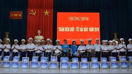 Lễ khởi động Chương trình “Xuân biên giới - Tết hải đảo năm 2019”