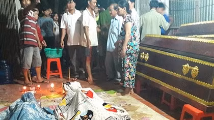 Hai anh em ruột đi tắm sông bị chết đuối