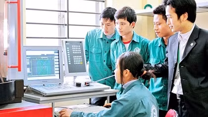 Xuất khẩu lao động khởi sắc trở lại