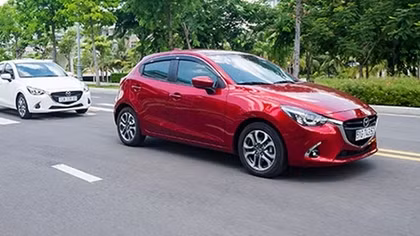 Mazda2 Deluxe tầm giá 500 triệu cho gia đình chơi Tết