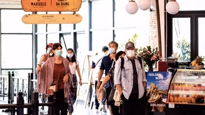 Hơn 3.200 khách nước ngoài đang lưu trú tại Việt Nam