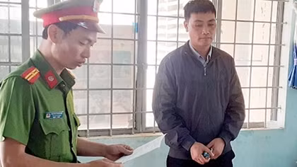 Nguyên Giám đốc Hợp tác xã lấy tiền dự án tiêu xài cá nhân