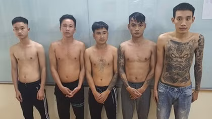 3 anh em ruột tham gia ổ nhóm lừa đảo trúng thưởng hơn 500 triệu đồng