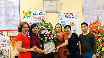 Viettel tặng hàng triệu món quà tri ân nhà giáo nhân ngày 20-11