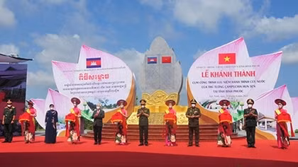 Khánh thành công trình lưu niệm hành trình cứu nước của Thủ tướng Campuchia Hun Sen