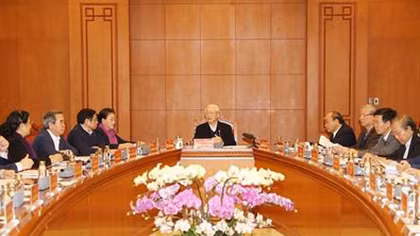 Còn để lại đời sau
