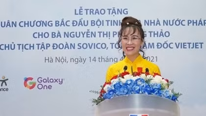 CEO Vietjet nhận Huân chương Bắc đẩu bội tinh