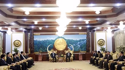 Tổng Bí thư, Chủ tịch nước CHDCND Lào Bun-nhăng Vo-la-chít tiếp Bộ trưởng Tô Lâm
