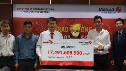 Người phụ nữ ở Tây Ninh nhận giải xổ số hơn 17 tỷ đồng 