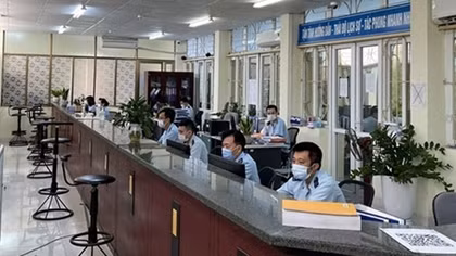 Hải quan đảm bảo thông quan trong làn sóng COVID-19 lần thứ 4
