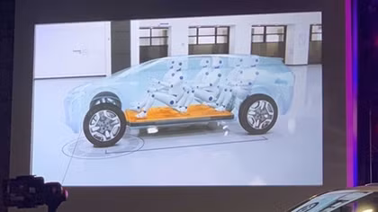 Hé lộ hình ảnh mẫu crossover chạy điện siêu sang của Cadillac