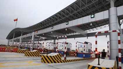 Phó Thủ tướng chỉ đạo xử lý bất cập tại các trạm thu phí BOT