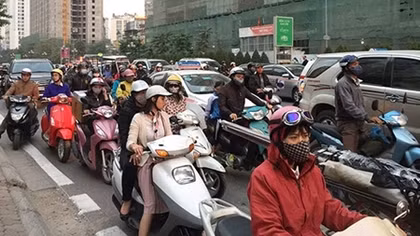 Dư luận lên tiếng việc Hà Nội dành “đặc quyền” cho xe buýt nhanh