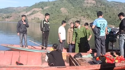 Lật thuyền đánh cá, một người chết và một người mất tích