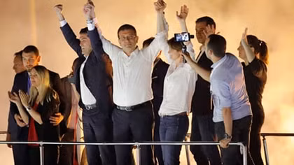 Bước giật lùi của ông Erdogan
