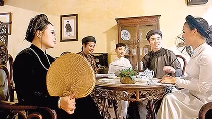 Áo xưa ngàn dặm