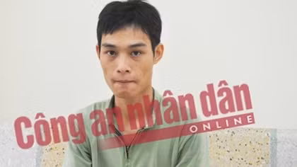 Thấy tin nhắn yêu đương trong Facebook của vợ, chồng cầm dao đâm vợ tử vong