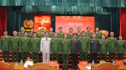 Tăng cường công tác xây dựng Đảng, xây dựng lực lượng Cảnh sát trong sạch, vững mạnh