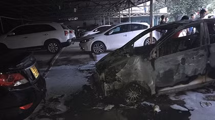 Kia Morning bị thiêu rụi trong bãi giữ xe