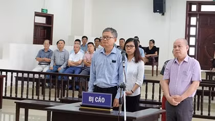 Cựu Chủ tịch và cựu Phó Tổng Giám đốc được giảm án 2 năm tù