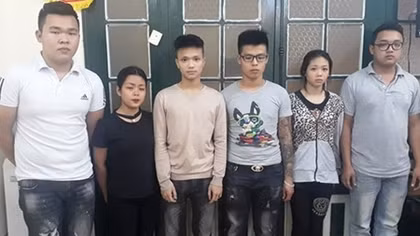 Khởi tố 7 thanh niên đua xe, đánh võng trong đêm