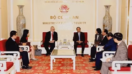 Thứ trưởng Lê Quý Vương tiếp Phó Chủ tịch cấp cao Hội đồng Kinh doanh Hoa Kỳ - ASEAN