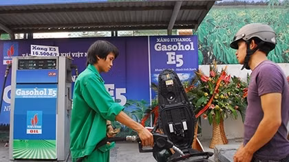 Ưu đãi rất nhiều, xăng sinh học vẫn bị “ghẻ lạnh”