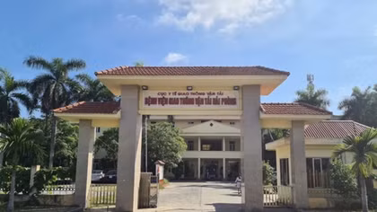 Hơn 30 nhân viên y tế ở Hải Phòng xin nghỉ làm vì bị nợ lương?