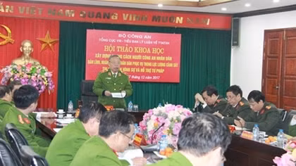 Xây dựng phong cách cán bộ Cảnh sát THAHS & HTTP bản lĩnh, nhân văn