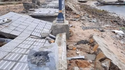 Dự án đường trăm tỷ chưa sử dụng đã tan hoang