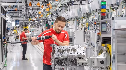“Đột nhập” nhà máy sản xuất động cơ V8 mới của Porsche