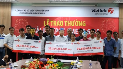 3 người trúng số độc đắc nhận thưởng 127 tỷ đồng cùng lúc