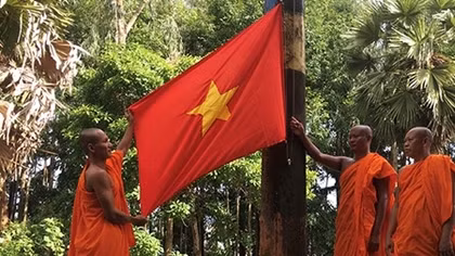 Lan tỏa việc treo cờ Tổ quốc tại các cơ sở tôn giáo