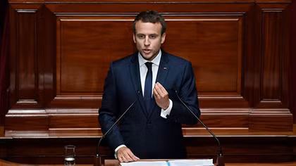 Tổng thống Pháp Macron gặp khó trong triển khai chính sách